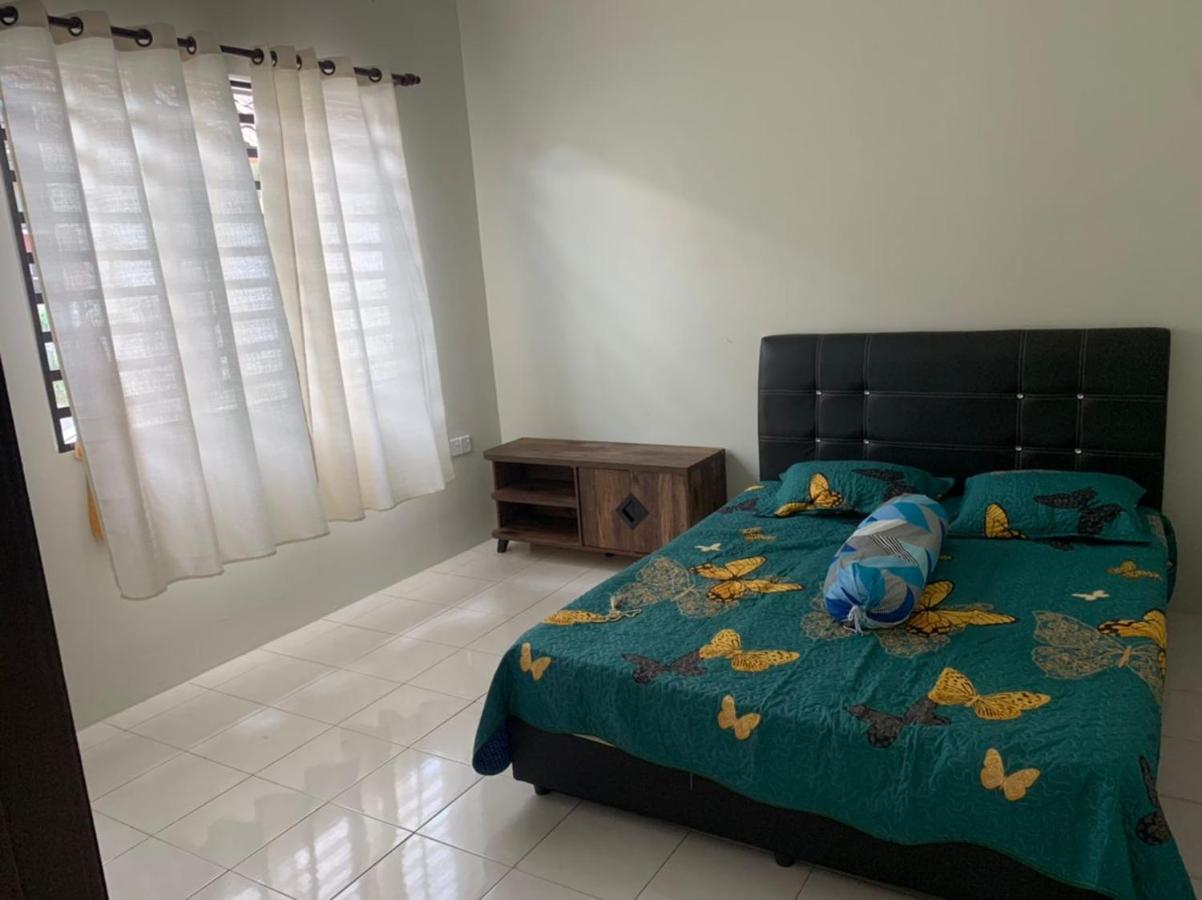 Homestay Maryam Lumut Luaran gambar