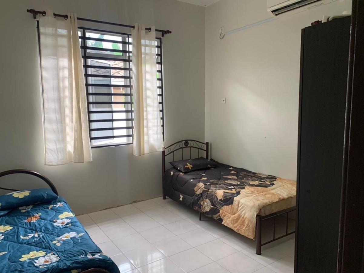 Homestay Maryam Lumut Luaran gambar