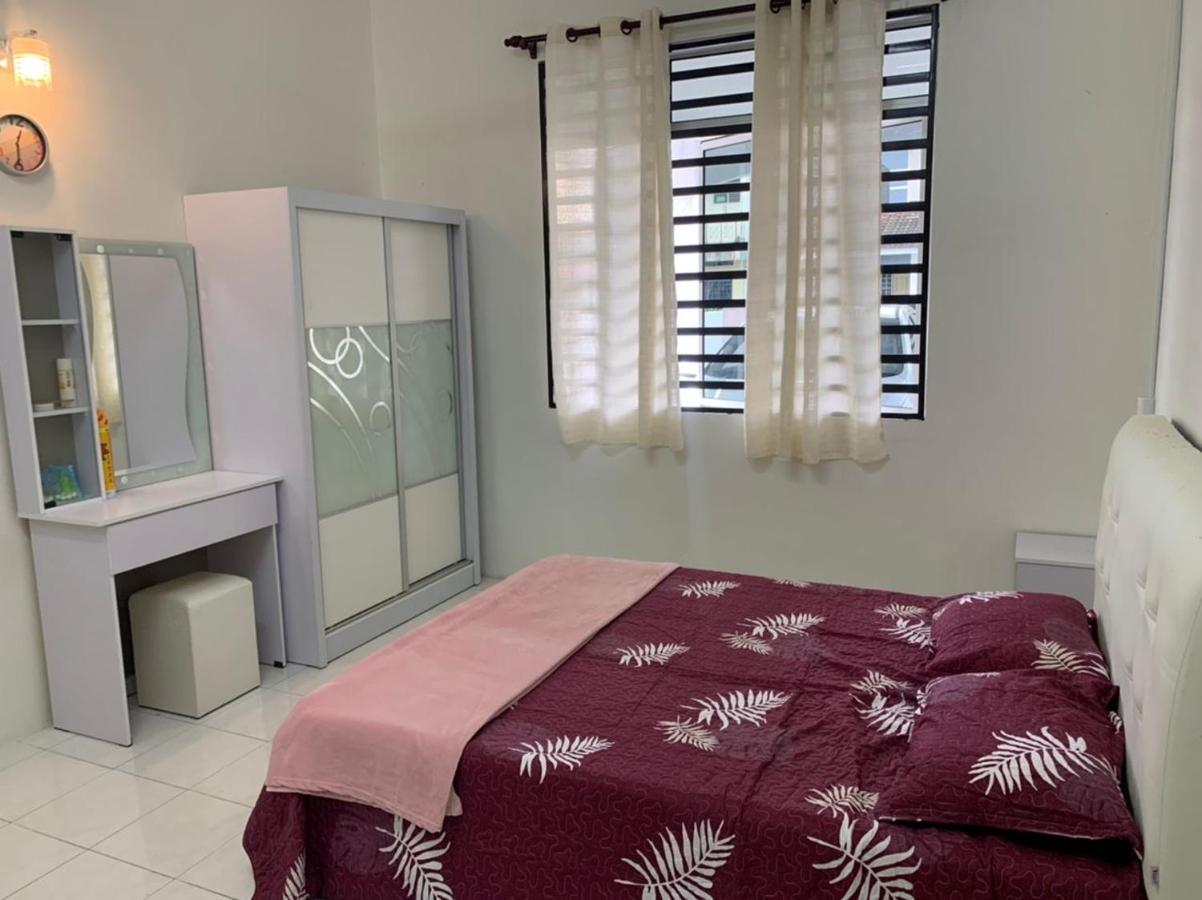 Homestay Maryam Lumut Luaran gambar